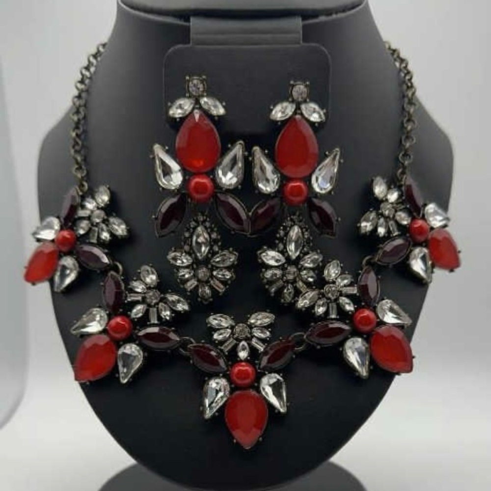 Talbots Red‎ Rhinestone Necklace (18”) & Earrings Set Chain is brass tone